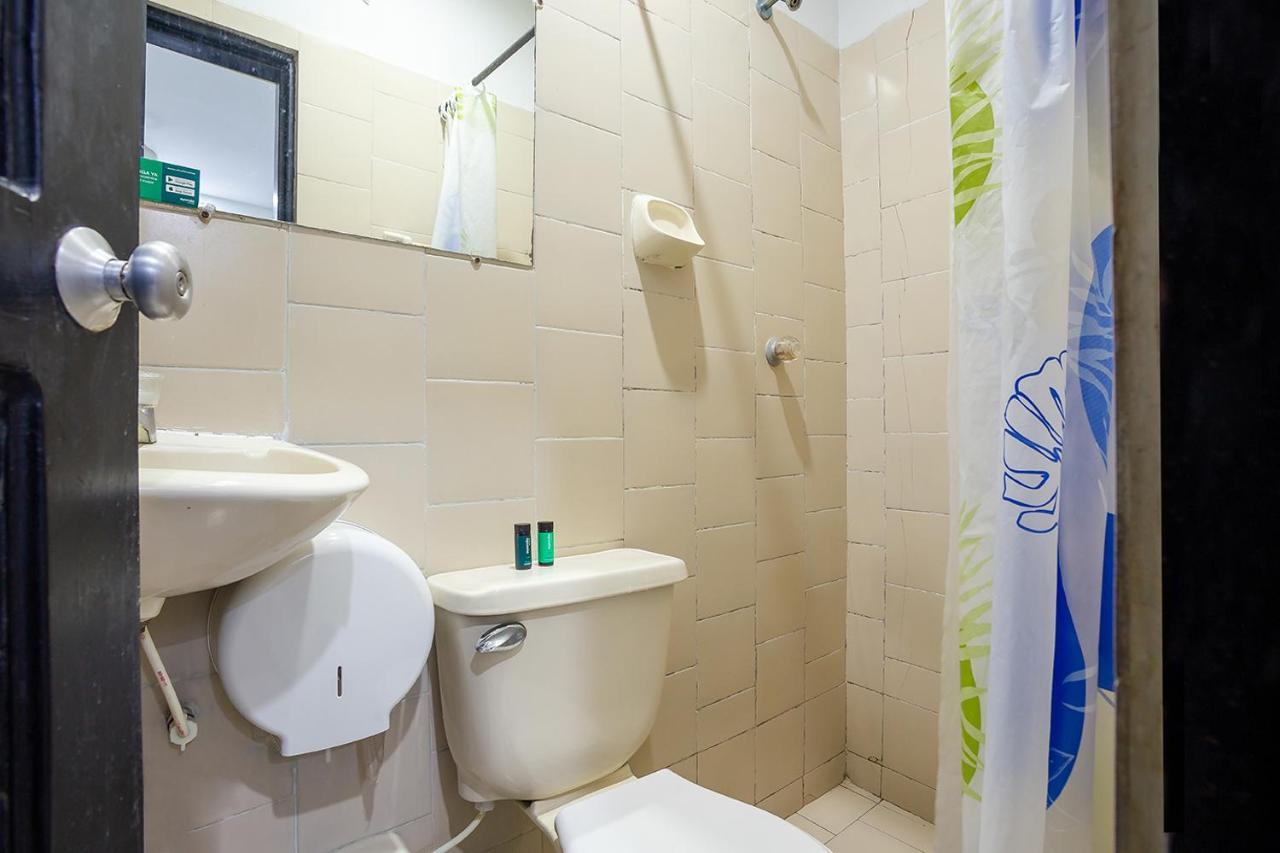 מונטריה Ayenda Hotel Alejandria מראה חיצוני תמונה