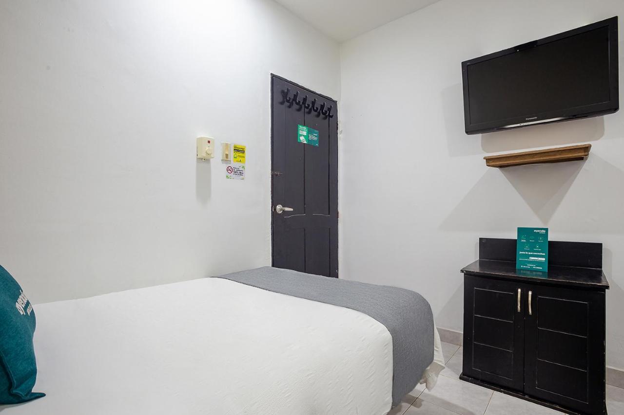 מונטריה Ayenda Hotel Alejandria מראה חיצוני תמונה