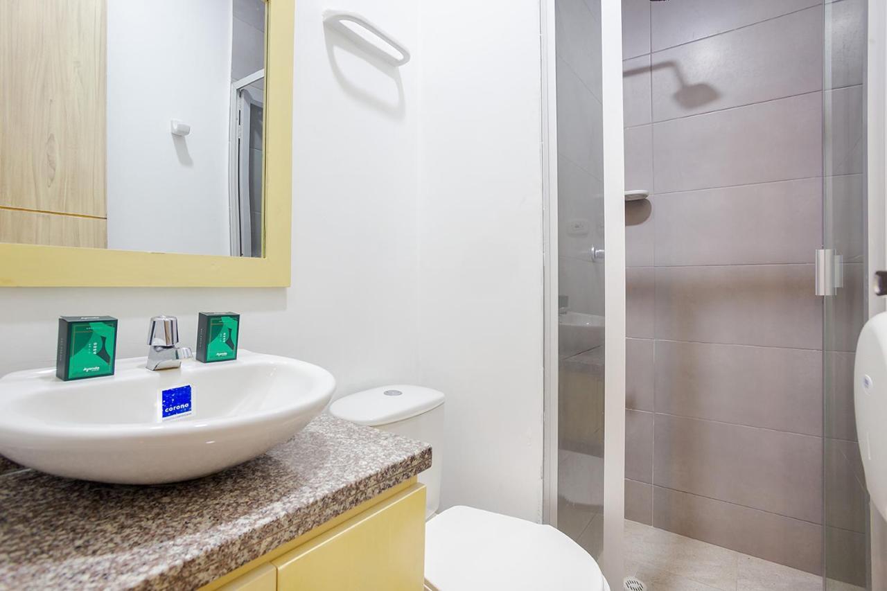 מונטריה Ayenda Hotel Alejandria מראה חיצוני תמונה